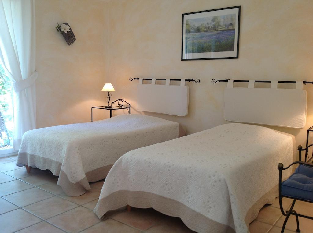 Le Clos Des Cigales Roussillon en Isere Cameră foto