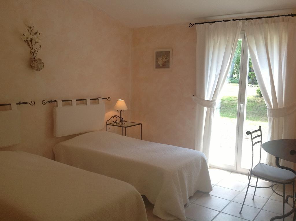 Le Clos Des Cigales Roussillon en Isere Cameră foto